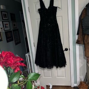 Elegant Black Evening Dress
